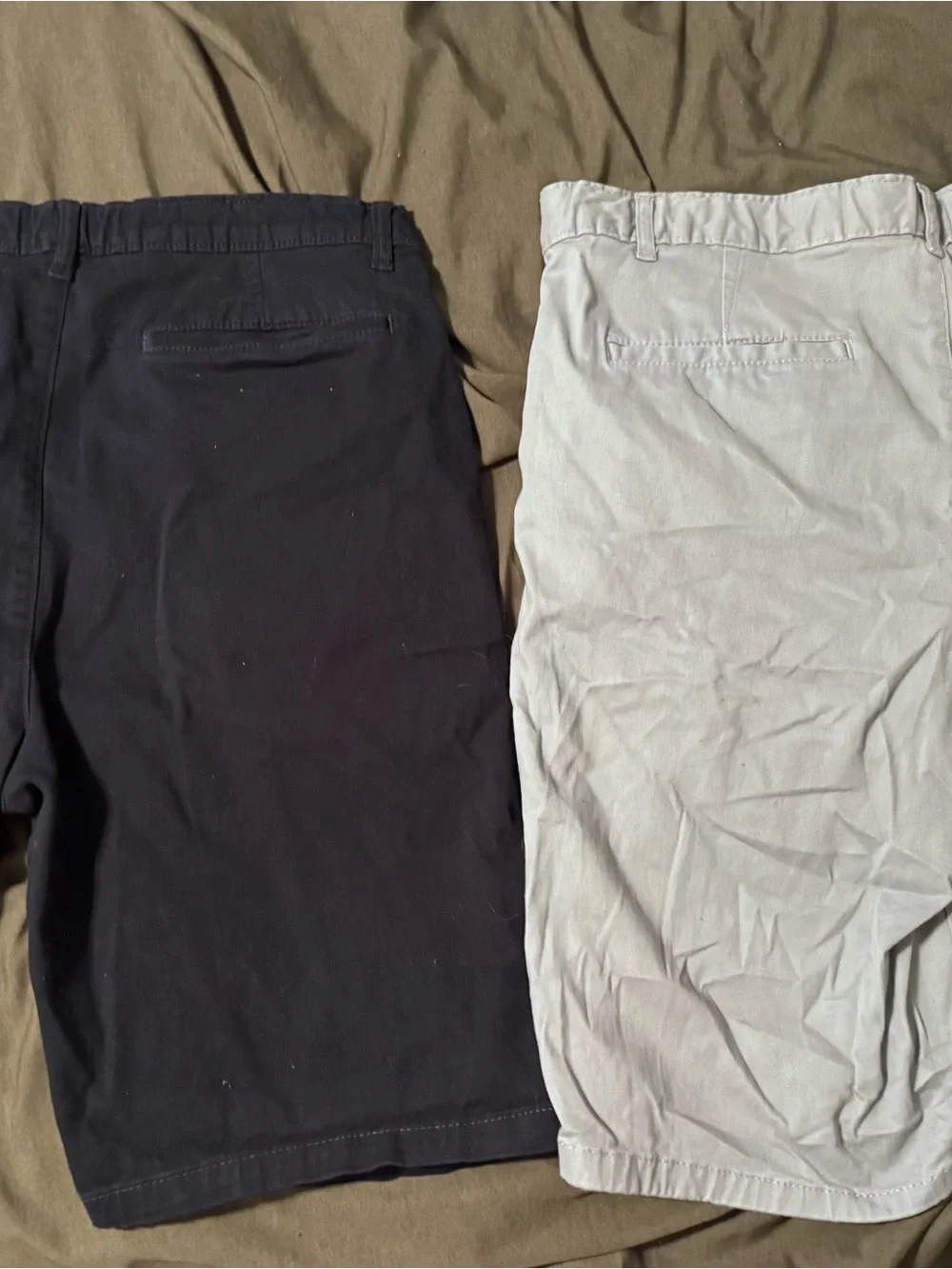 Boys Children’s Place Shorts Size 18 Light Hray & Navy
